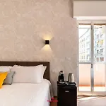 Barirooms - Petruzzelli * باري